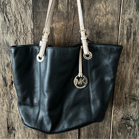 Michael Kors Tote